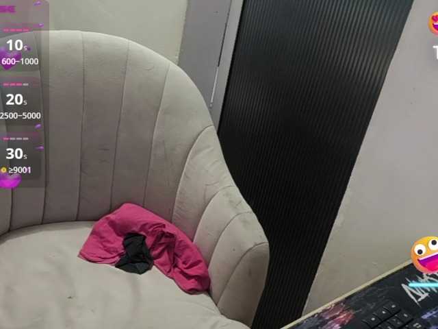 Zeldaprincess77 live cam on BongaCams