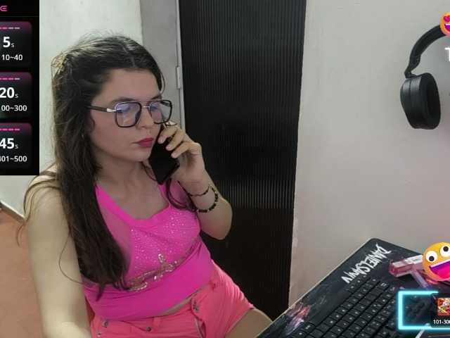 Zeldaprincess77 live cam