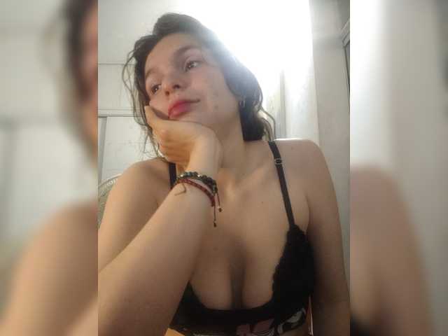 Zeldaprincess77 live cam on BongaCams
