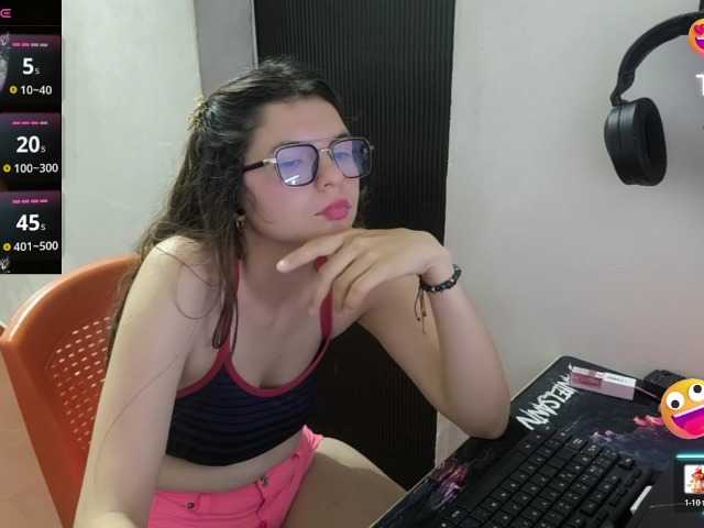 Zeldaprincess77 live cam