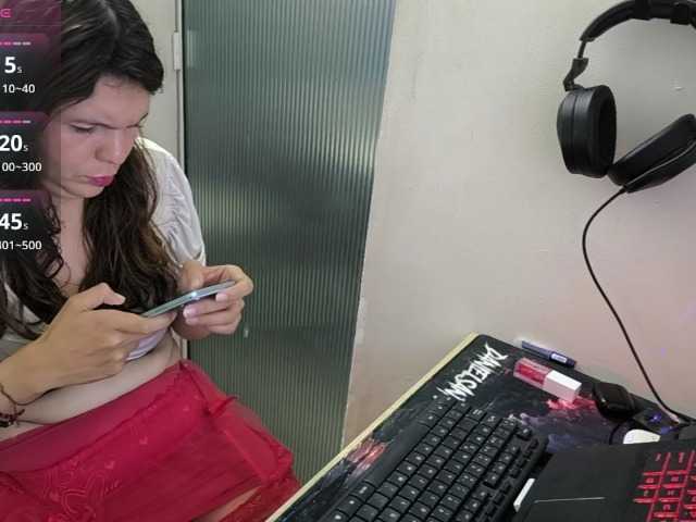 Zeldaprincess77 live cam