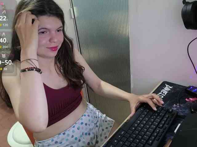 Zeldaprincess77 webcam