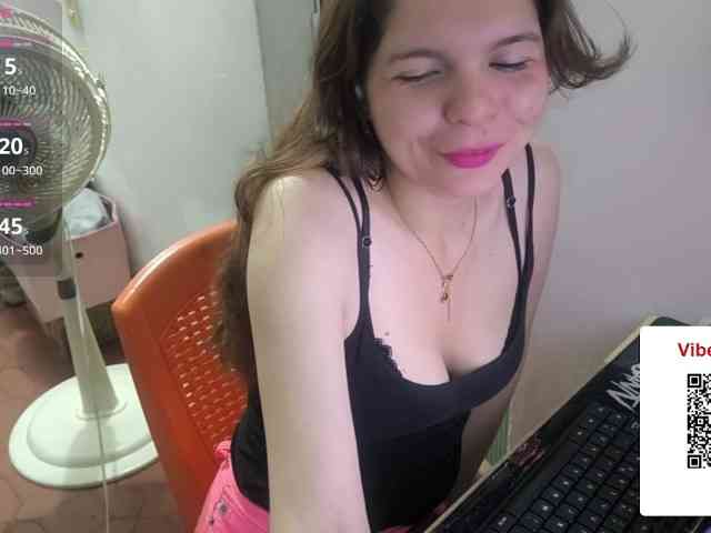 Zeldaprincess77 webcam