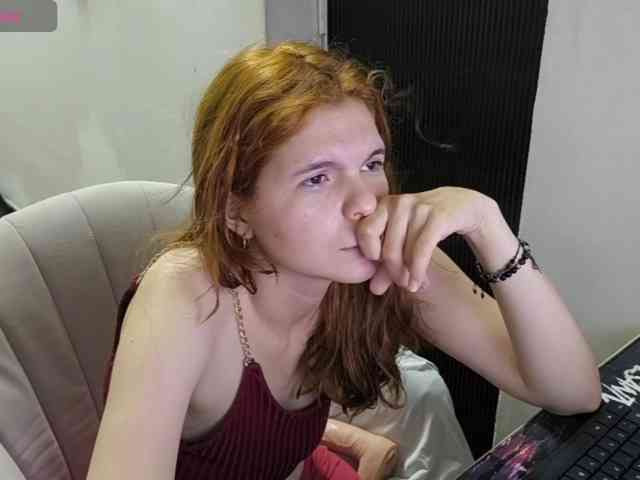 Zeldaprincess77 webcam