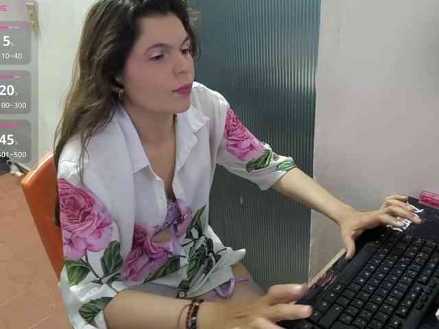 Zeldaprincess77 webcam