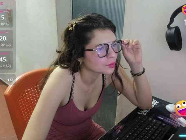 Zeldaprincess77 webcam