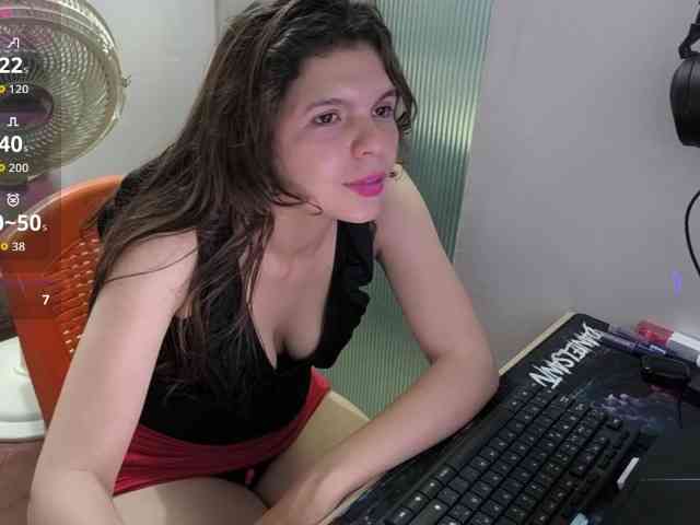 Zeldaprincess77 webcam