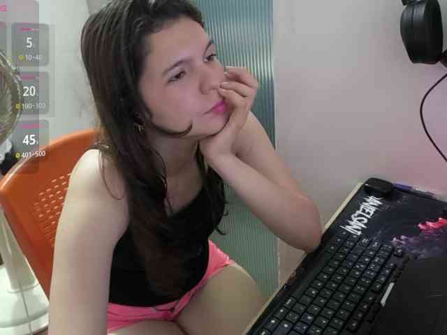 Zeldaprincess77 webcam