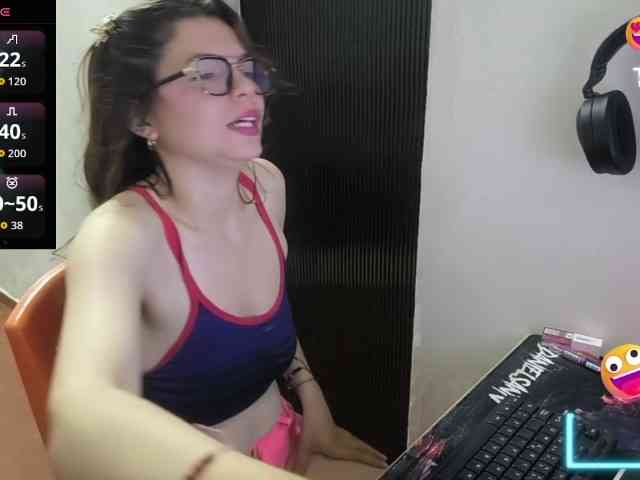 Zeldaprincess77 webcam