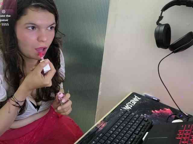 Zeldaprincess77 webcam