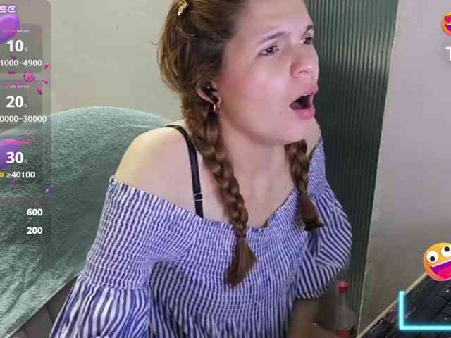 Zeldaprincess77 webcam