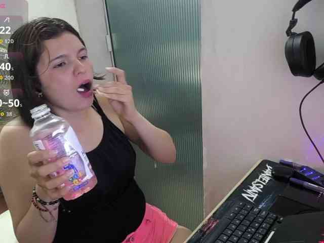 Zeldaprincess77 webcam