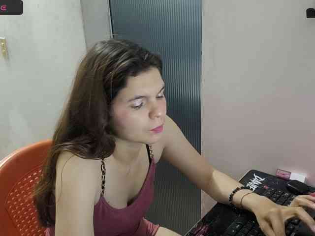Zeldaprincess77 webcam