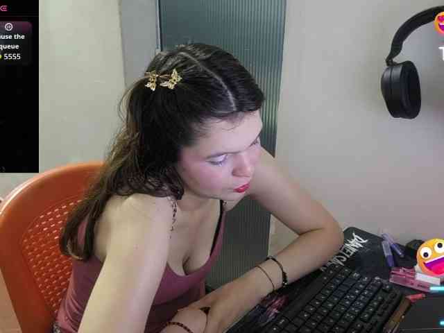 Zeldaprincess77 webcam