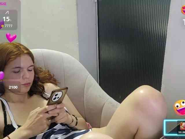 Zeldaprincess77 webcam