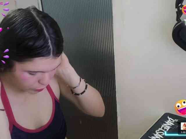 Zeldaprincess77 webcam