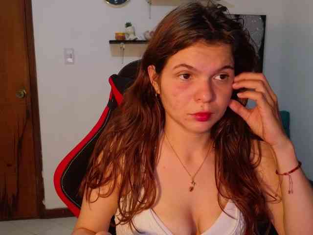 Zeldaprincess77 webcam