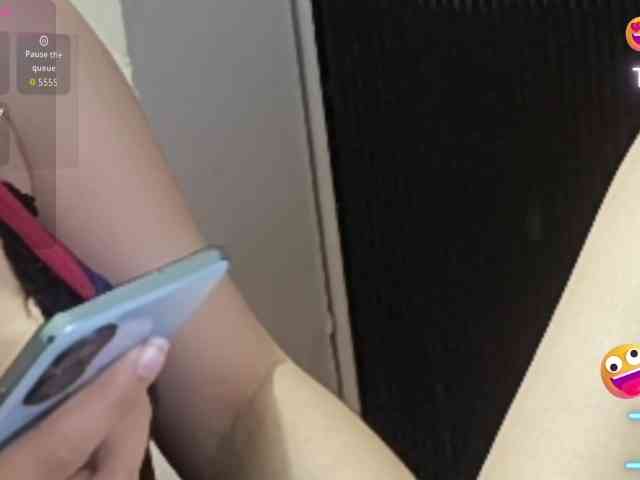 Zeldaprincess77 webcam
