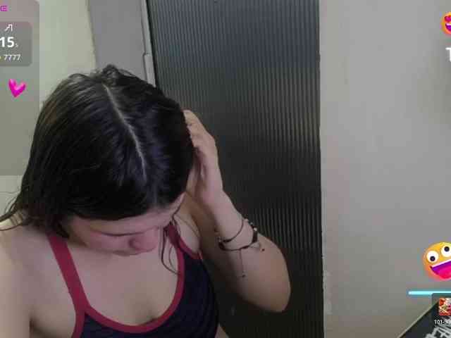 Zeldaprincess77 webcam