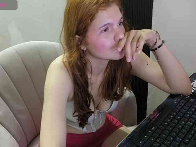 Zeldaprincess77 webcam