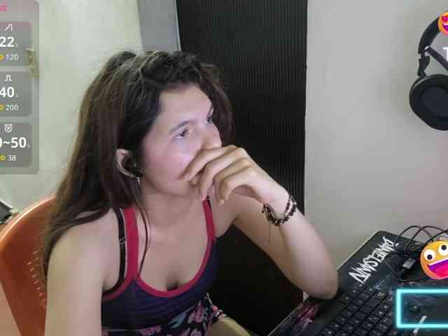 Zeldaprincess77 webcam