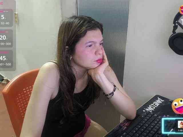 Zeldaprincess77 webcam