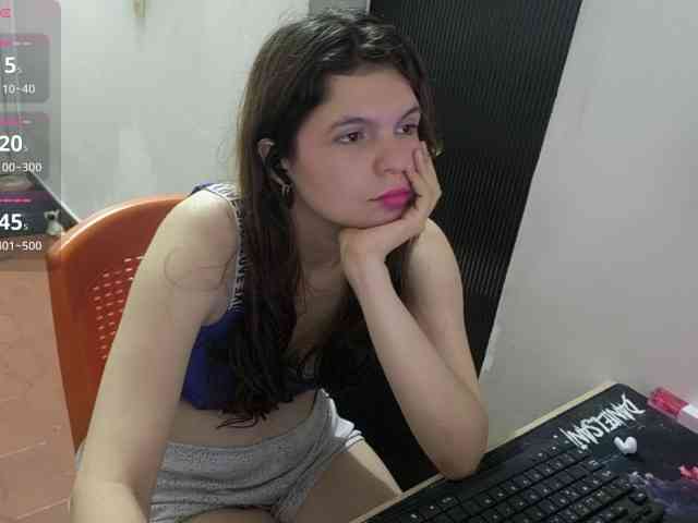 Zeldaprincess77 webcam