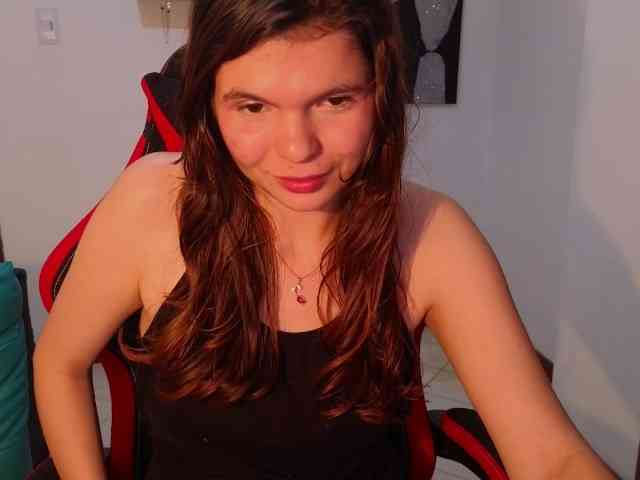 Zeldaprincess77 webcam