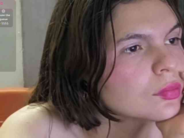 Zeldaprincess77 webcam