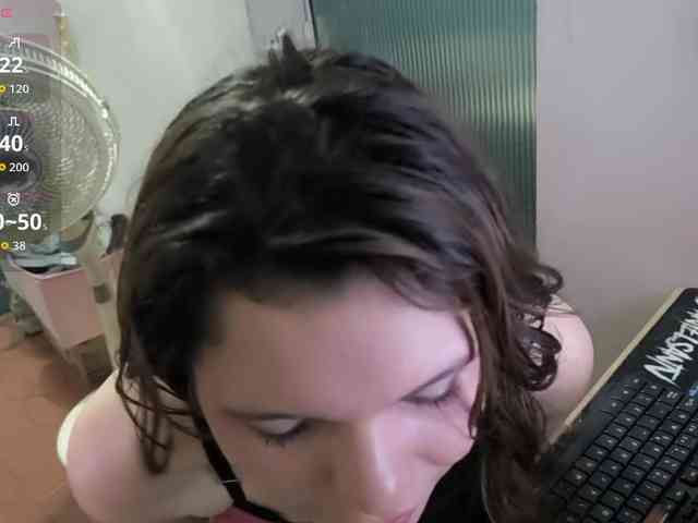 Zeldaprincess77 webcam