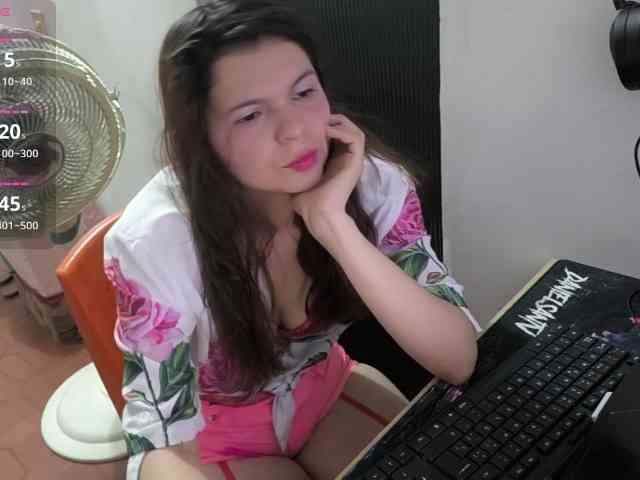 Zeldaprincess77 webcam