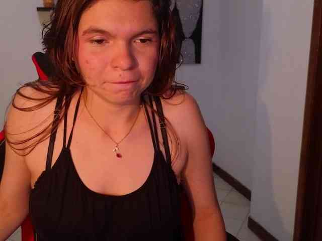 Zeldaprincess77 webcam