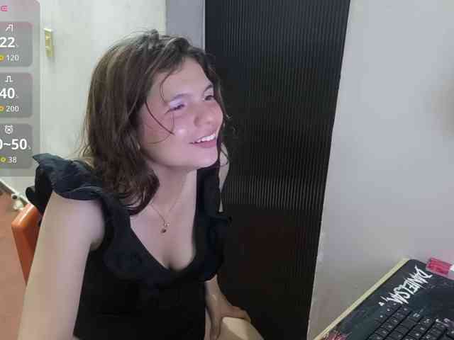 Zeldaprincess77 webcam