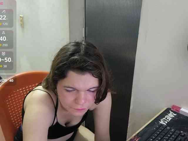 Zeldaprincess77 webcam