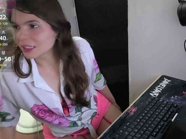 Zeldaprincess77 webcam