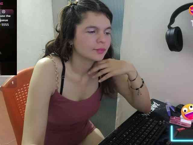 Zeldaprincess77 webcam
