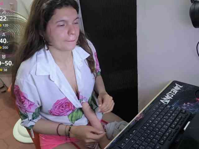 Zeldaprincess77 webcam