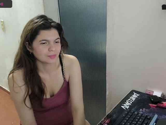 Zeldaprincess77 webcam