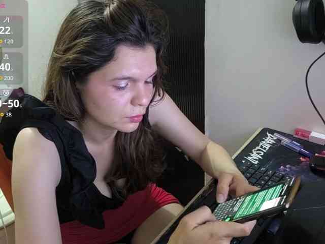 Zeldaprincess77 webcam