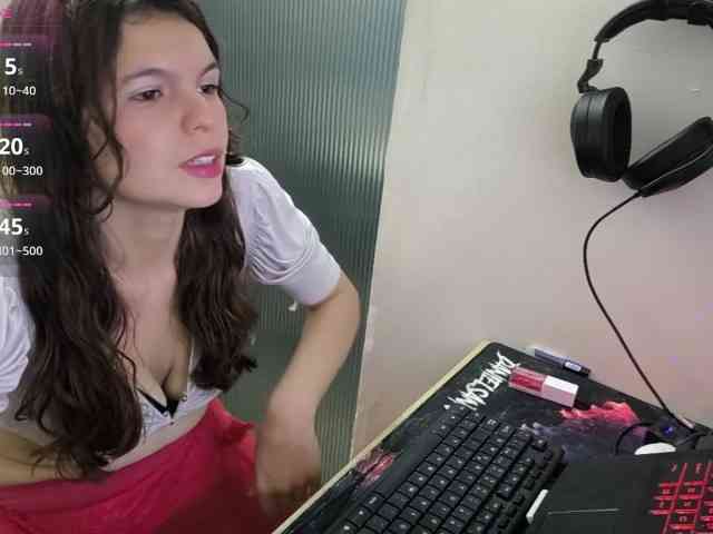 Zeldaprincess77 webcam