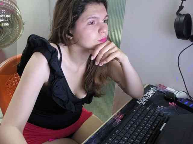 Zeldaprincess77 webcam