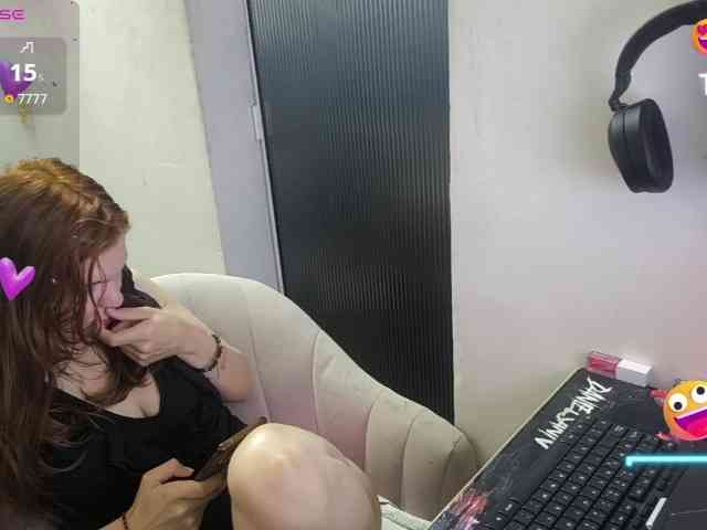 Zeldaprincess77 webcam