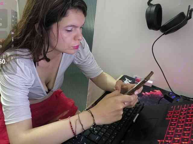 Zeldaprincess77 webcam