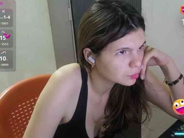 Zeldaprincess77 webcam