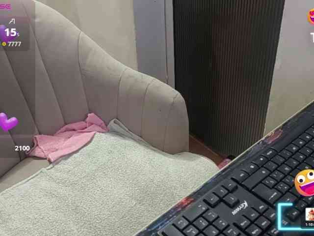 Zeldaprincess77 webcam