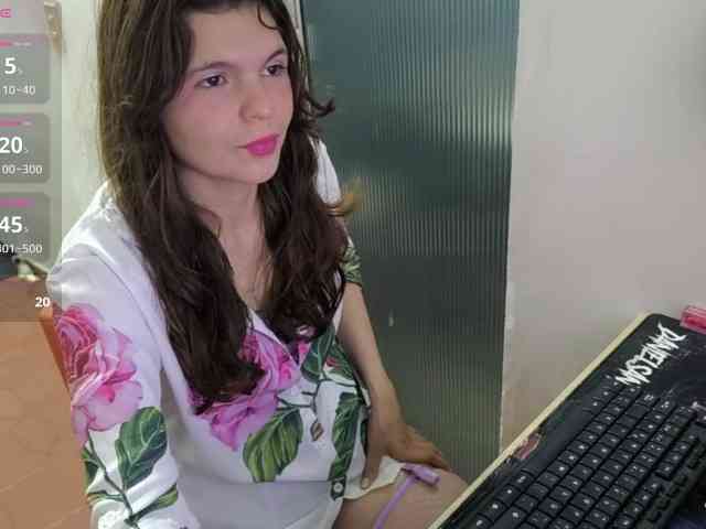 Zeldaprincess77 webcam