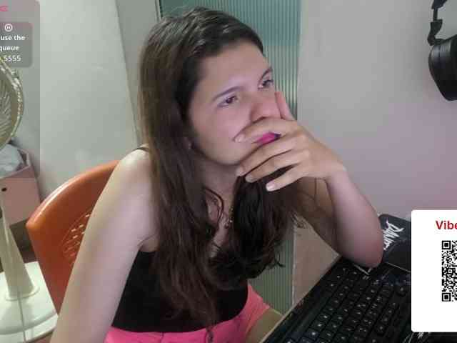Zeldaprincess77 webcam
