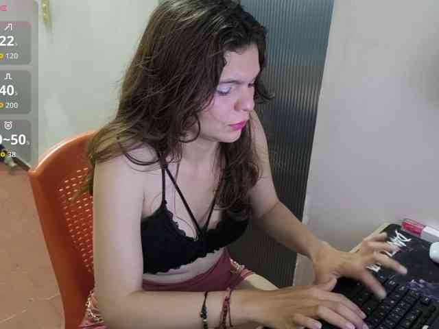 Zeldaprincess77 webcam