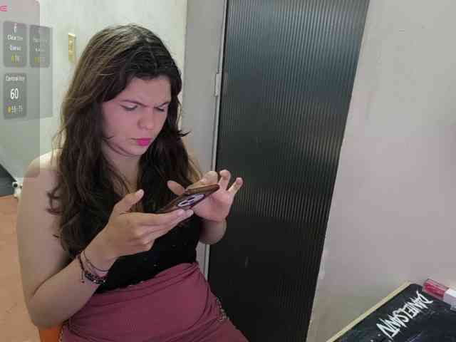 Zeldaprincess77 webcam