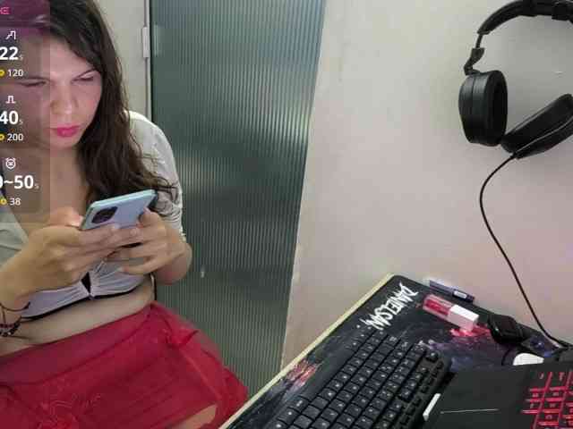 Zeldaprincess77 webcam